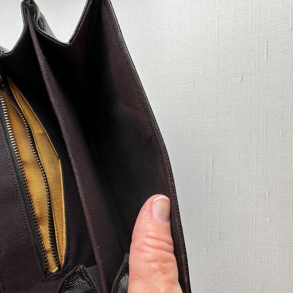 1960s Black Top Handle Handbag - Picture 4 of 16